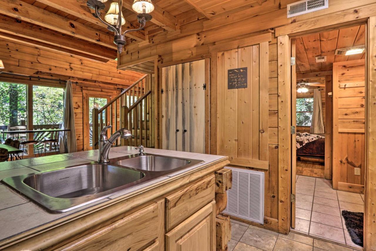 Cabin With Hot Tub And Deck, 3 Mi To Pigeon Forge Сев'єрвілл Екстер'єр фото
