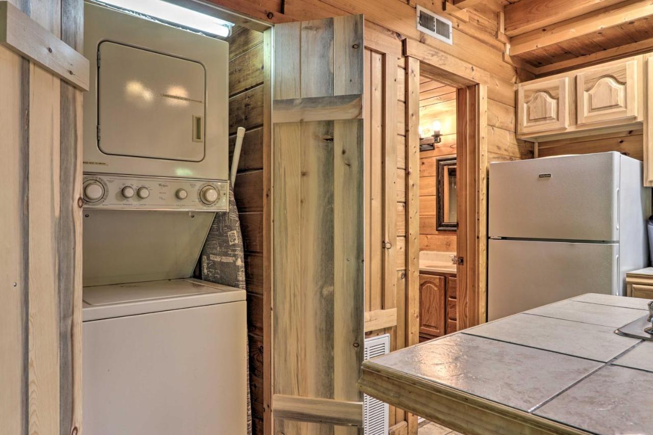Cabin With Hot Tub And Deck, 3 Mi To Pigeon Forge Сев'єрвілл Екстер'єр фото